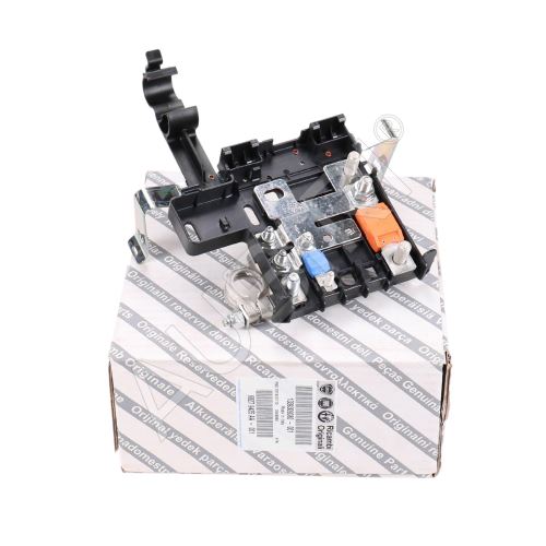 Positive battery terminal (+) Fiat Ducato 2002-2006 2.8 with fuses