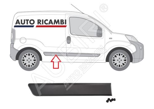 Protective trim Fiat Fiorino since 2007 right in front of the rear wheel