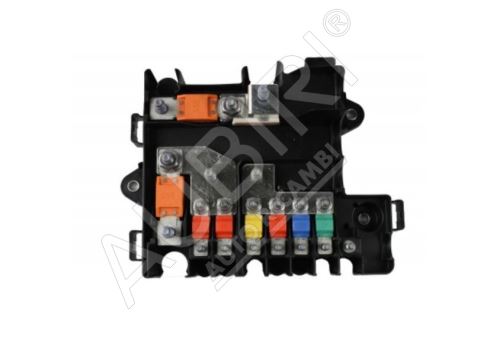 Positive battery terminal (+) Iveco Daily since 2014 with fuses